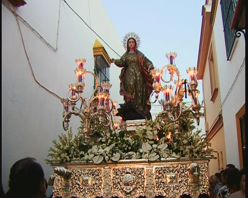 Nieves de Olivares acompañará a Santa Marta de los Molares